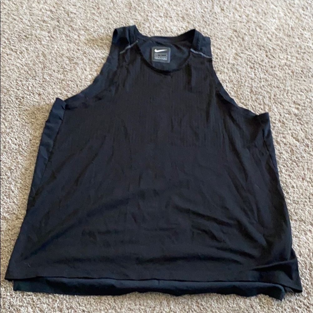 Nike women’s tank size large